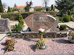 Grabmal Elze Steinmetz Elze, Aussentreppe Naturstein Treppe Salzhemmendorf, Gronau Kchenarbeitsplatten Granit